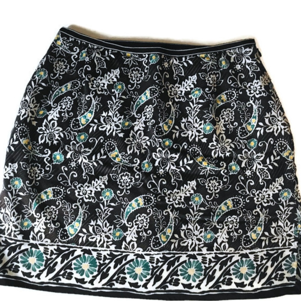 Tommy Bahama 18 Golf Skirt Size 6 Floral Print
